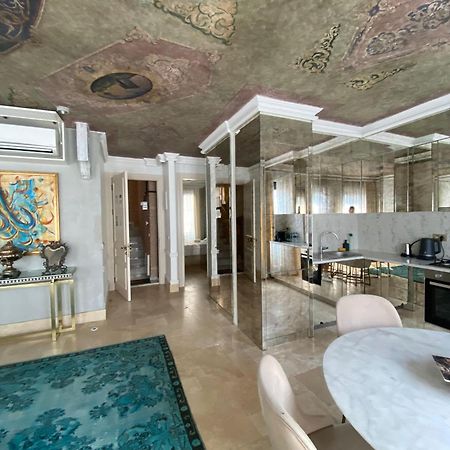 Ab Residences -Cihangir Luxury Antique Apartment Стамбул Экстерьер фото